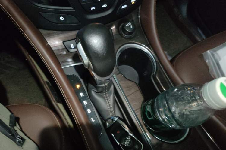 Used Buick Envision 2016 28T Four-Wheel Drive Elite Version Gear Lever