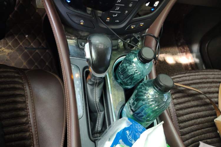 Used Buick Envision 2016 20T Two-Wheel-Drive Elite Model Gear Lever