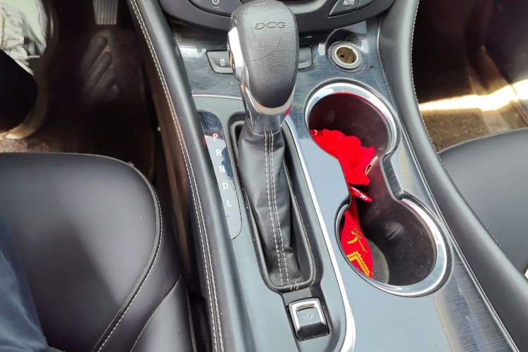 Used Buick Envision 2016 20T Two-Wheel Drive Leading Version Gear Lever