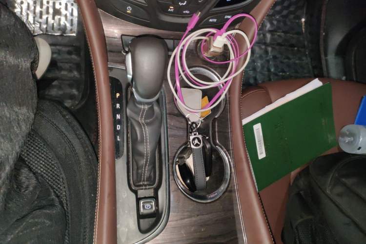Used Buick Envision 2016 28T Four-Wheel Drive Luxury Model Gear Lever