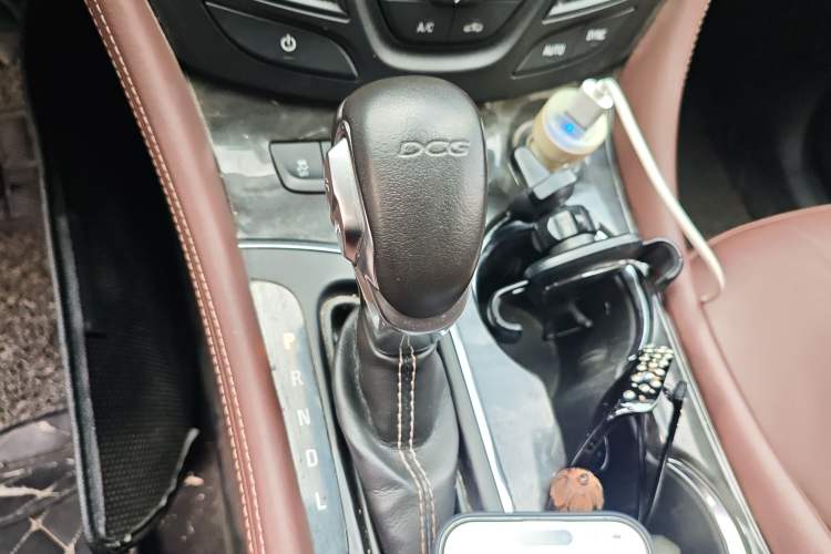 Used Buick Envision 2016 20T Two-Wheel-Drive Elite Model Gear Lever