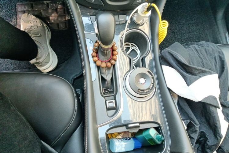 Used Buick Envision 2016 28T Four-Wheel Drive Elite Version Gear Lever