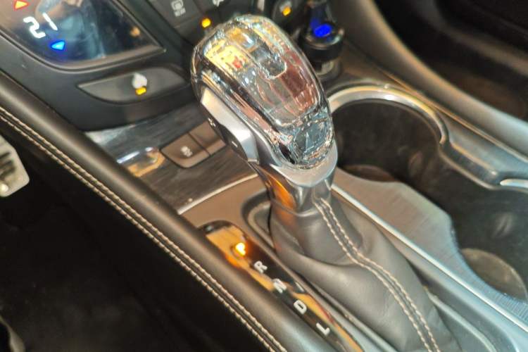 Used Buick Envision 2016 20T Two-Wheel Drive Leading Version Gear Lever