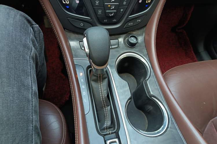 Used Buick Envision 2016 20T Two-Wheel-Drive Elite Model Gear Lever