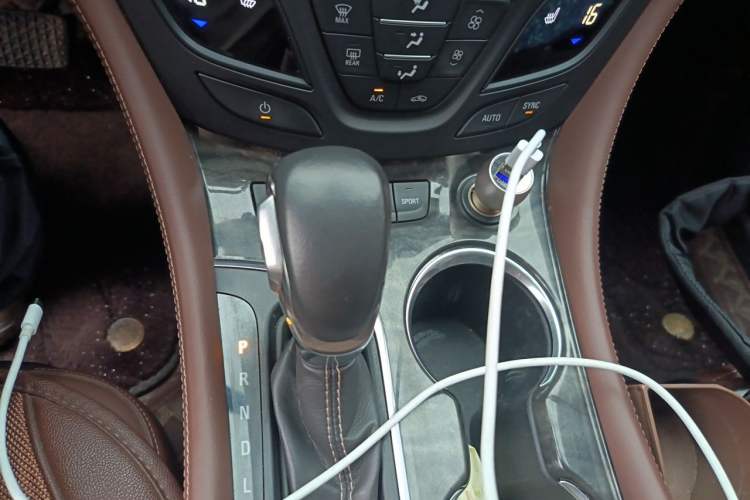 Used Buick Envision 2016 28T Four-Wheel Drive Elite Version Gear Lever