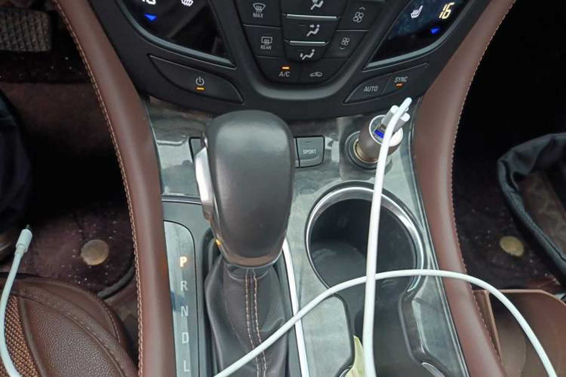 Used Buick Envision 2016 28T Four-Wheel Drive Elite Version Gear Lever