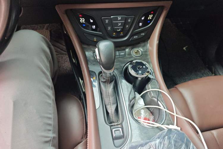 Used Buick Envision 2016 28T Four-Wheel Drive Luxury Model Gear Lever