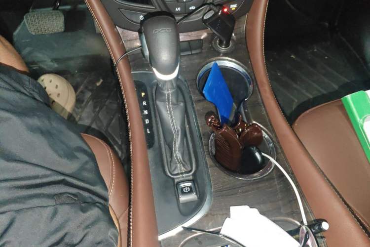Used Buick Envision 2016 20T Two-Wheel-Drive Elite Model Gear Lever