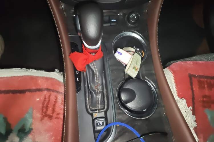 Used Buick Envision 2016 28T Four-Wheel Drive Elite Version Gear Lever