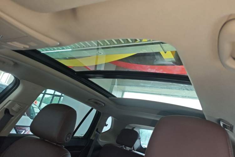 Used Buick Envision 2016 28T Four-Wheel Drive Elite Version Headliner