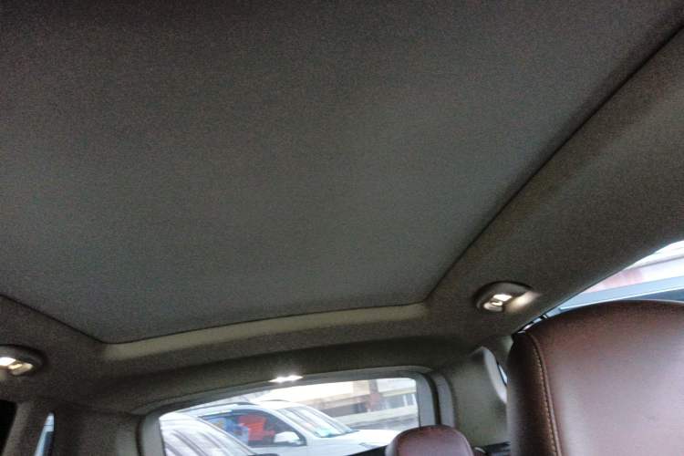 Used Buick Envision 2016 20T Two-Wheel-Drive Elite Model Headliner