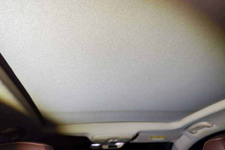Used Buick Envision 2016 20T Two-Wheel-Drive Elite Model Headliner