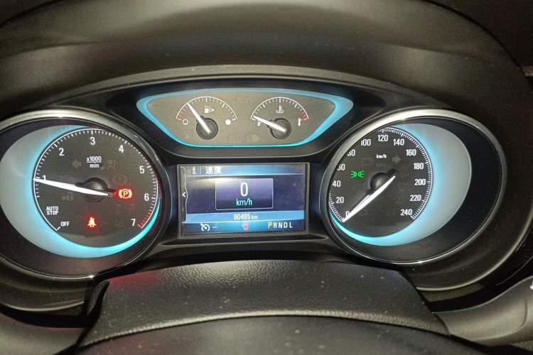 Used Buick Envision 2016 20T Two-Wheel-Drive Elite Model Instrument Cluster