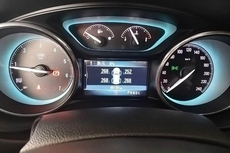 Used Buick Envision 2016 20T Two-Wheel-Drive Elite Model Instrument Cluster