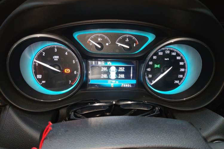 Used Buick Envision 2016 20T Two-Wheel-Drive Elite Model Instrument Cluster
