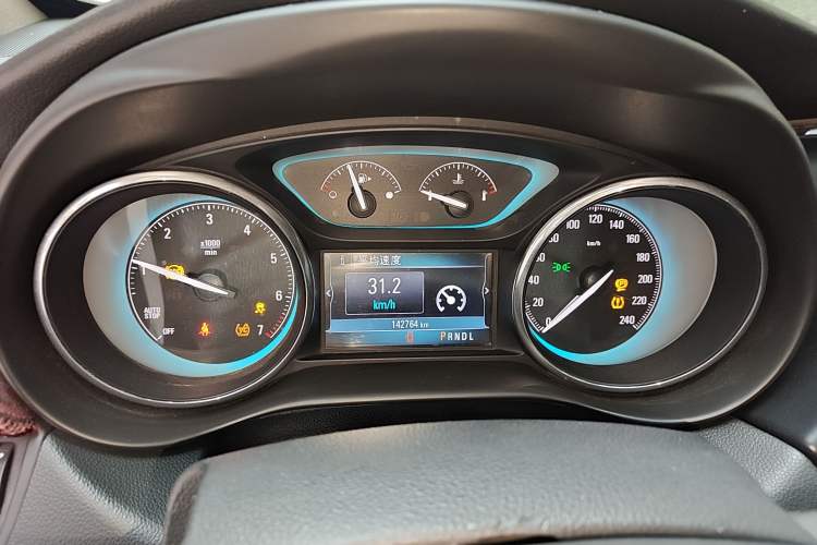 Used Buick Envision 2016 20T Two-Wheel Drive Leading Version Instrument Cluster