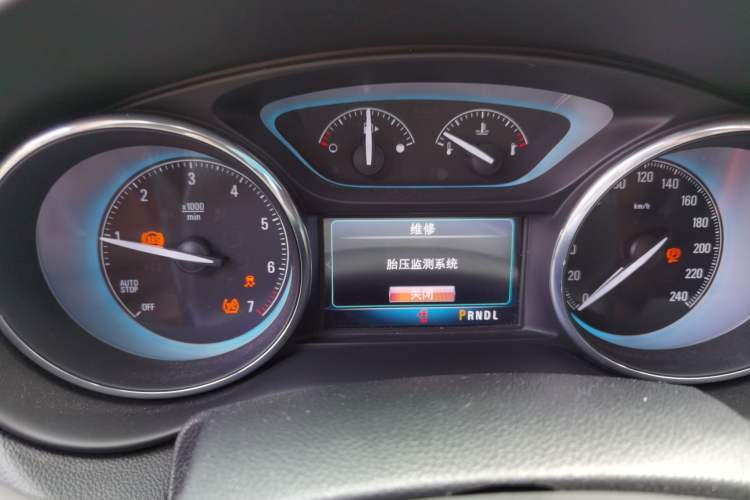 Used Buick Envision 2016 20T Two-Wheel-Drive Elite Model Instrument Cluster