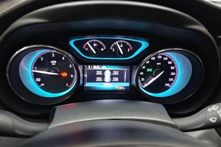 Used Buick Envision 2016 20T Two-Wheel-Drive Elite Model Instrument Cluster