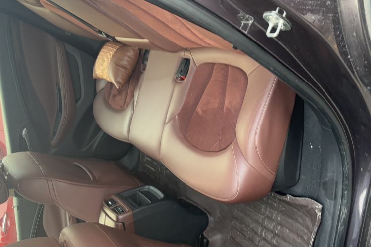 Used Buick Envision 2016 20T Two-Wheel-Drive Elite Model Interior 2
