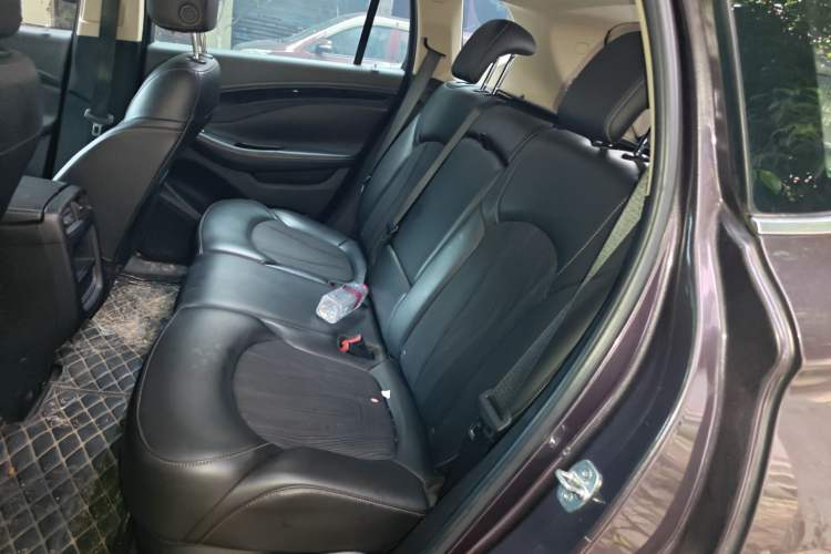 Used Buick Envision 2016 20T Two-Wheel Drive Leading Version Interior 4