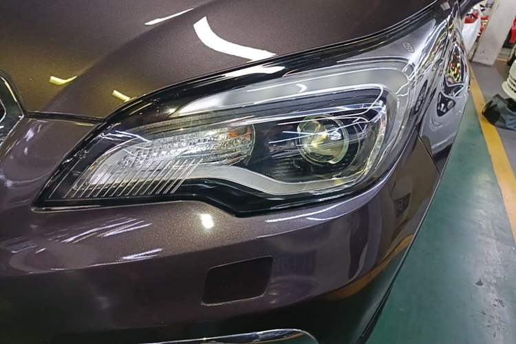 Used Buick Envision 2016 28T Four-Wheel Drive Elite Version Left Front Headlight