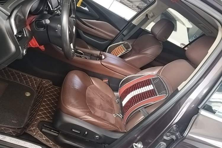 Used Buick Envision 2016 20T Two-Wheel-Drive Elite Model Left Front Seat