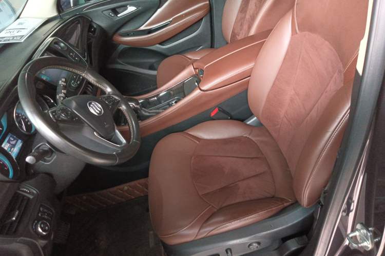 Used Buick Envision 2016 20T Two-Wheel-Drive Elite Model Left Front Seat