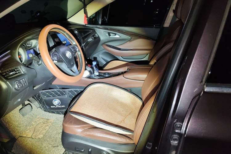 Used Buick Envision 2016 20T Two-Wheel-Drive Elite Model Left Front Seat