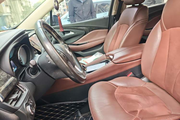 Used Buick Envision 2016 20T Two-Wheel-Drive Elite Model Left Front Seat