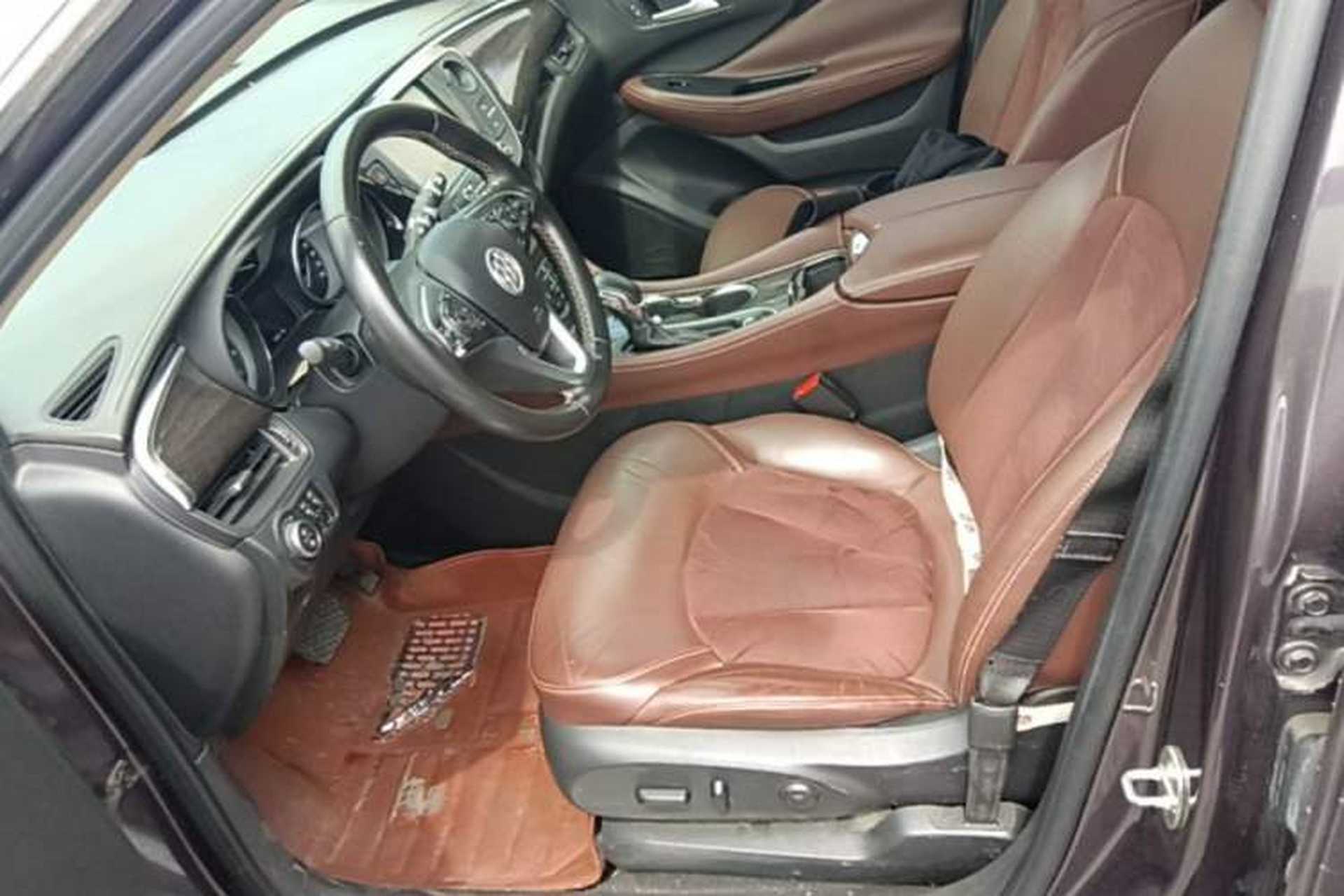Used Buick Envision 2016 20T Two-Wheel-Drive Elite Model Left Front Seat