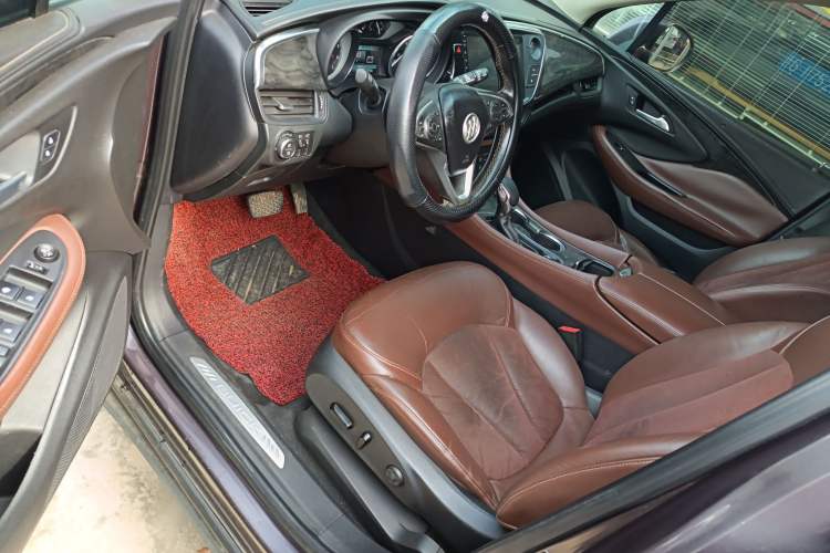 Used Buick Envision 2016 20T Two-Wheel-Drive Elite Model Left Front Seat
