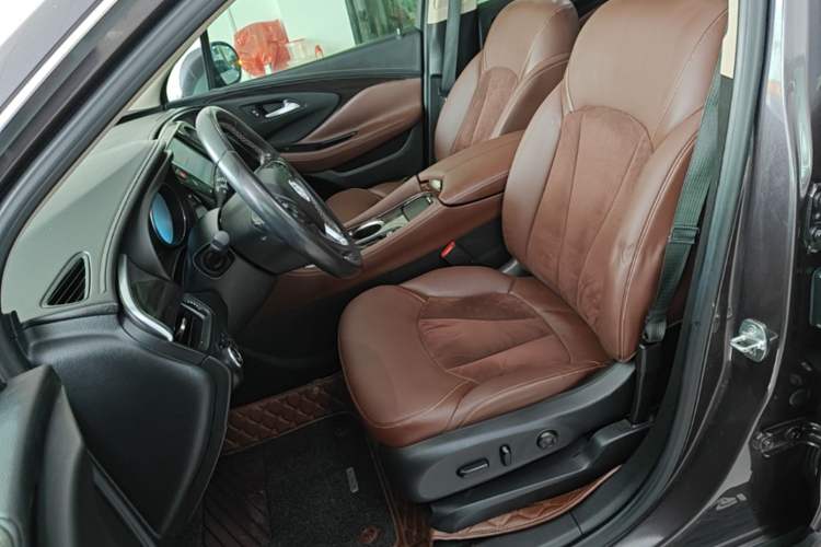 Used Buick Envision 2016 20T Two-Wheel-Drive Elite Model Left Front Seat