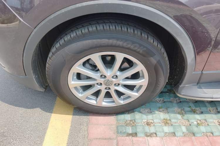 Used Buick Envision 2016 20T Two-Wheel-Drive Elite Model Left Front Wheel Hub