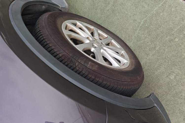 Used Buick Envision 2016 20T Two-Wheel-Drive Elite Model Left Front Wheel Hub