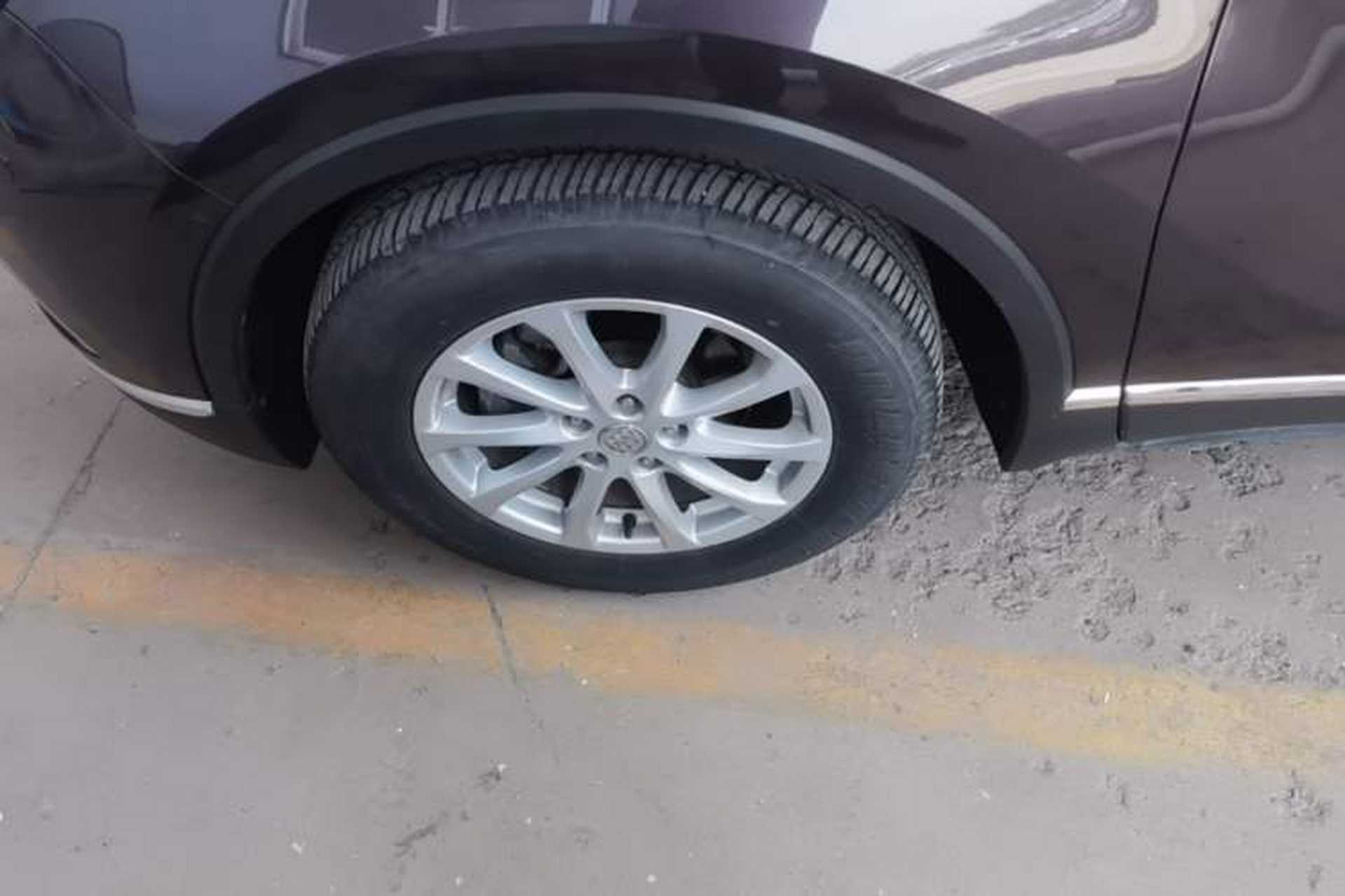 Used Buick Envision 2016 20T Two-Wheel-Drive Elite Model Left Front Wheel Hub
