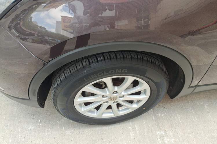 Used Buick Envision 2016 20T Two-Wheel Drive Leading Version Left Front Wheel Hub