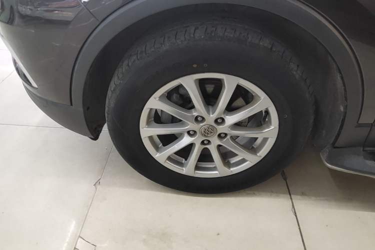 Used Buick Envision 2016 20T Two-Wheel Drive Leading Version Left Front Wheel Hub