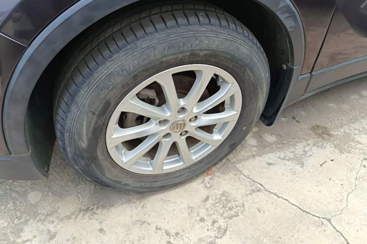 Used Buick Envision 2016 20T Two-Wheel-Drive Elite Model Left Front Wheel Hub