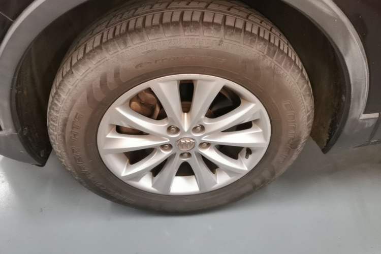 Used Buick Envision 2016 28T Four-Wheel Drive Elite Version Left Front Wheel Hub