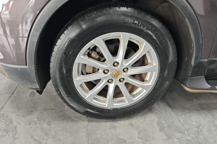Used Buick Envision 2016 20T Two-Wheel-Drive Elite Model Left Front Wheel Hub