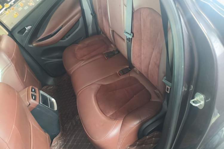 Used Buick Envision 2016 28T Four-Wheel Drive Elite Version Left Rear Seat