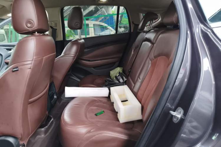 Used Buick Envision 2016 20T Two-Wheel-Drive Elite Model Left Rear Seat