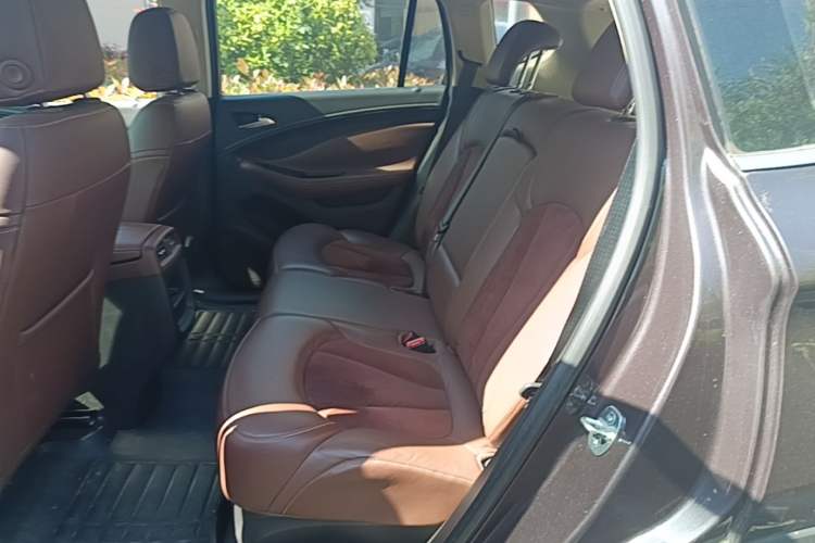 Used Buick Envision 2016 20T Two-Wheel-Drive Elite Model Left Rear Seat