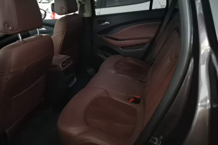 Used Buick Envision 2016 20T Two-Wheel-Drive Elite Model Left Rear Seat