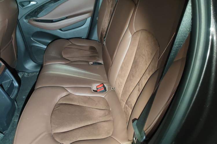 Used Buick Envision 2016 20T Two-Wheel-Drive Elite Model Left Rear Seat