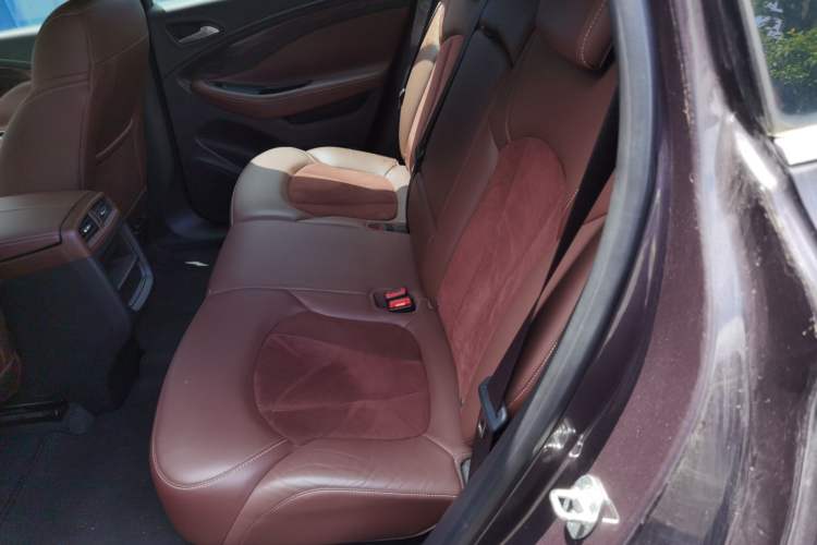 Used Buick Envision 2016 20T Two-Wheel-Drive Elite Model Left Rear Seat
