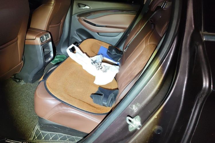 Used Buick Envision 2016 20T Two-Wheel-Drive Elite Model Left Rear Seat