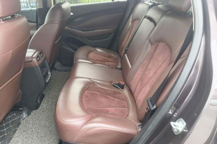 Used Buick Envision 2016 20T Two-Wheel-Drive Elite Model Left Rear Seat