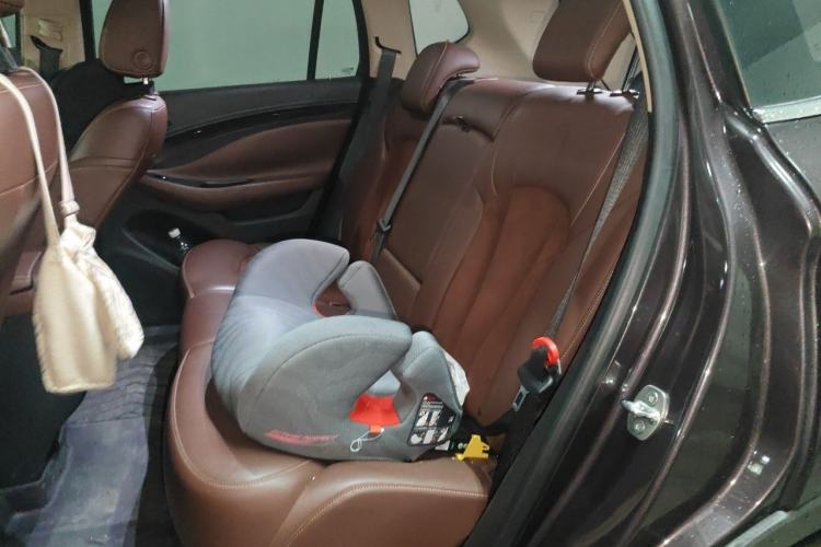 Used Buick Envision 2016 20T Two-Wheel-Drive Elite Model Left Rear Seat