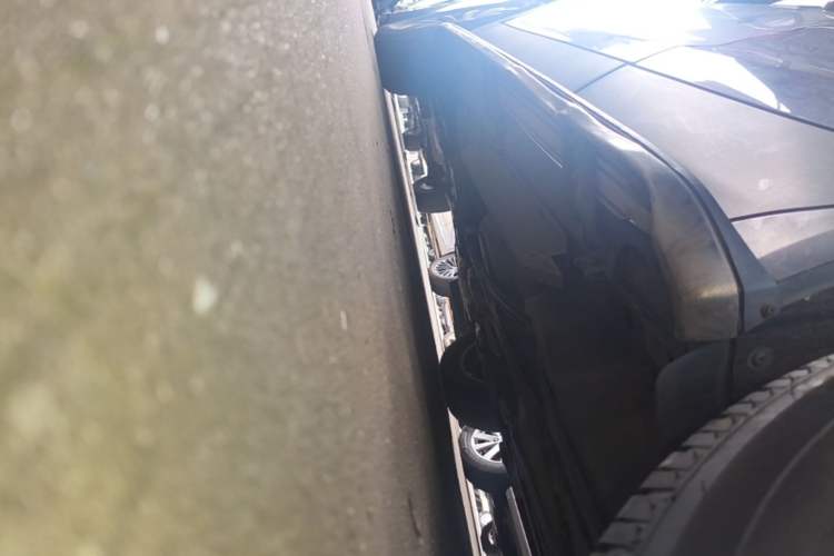 Used Buick Envision 2016 28T Four-Wheel Drive Elite Version Left Side Sill